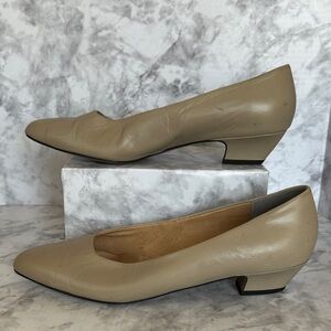 East Esprit Tan Women's 9.5 Shies Pumps Sand Color Office Career